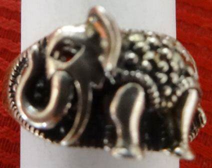 Ring Silber 925 mit Markasiten +  Elefant  Nr. 19